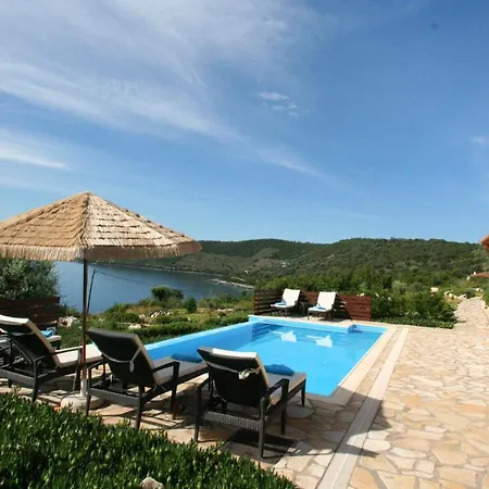 Beachfront Villa Eva Villa *