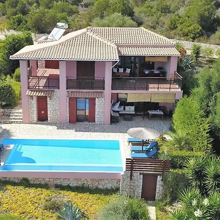 Beachfront Villa Eva * Evgiros